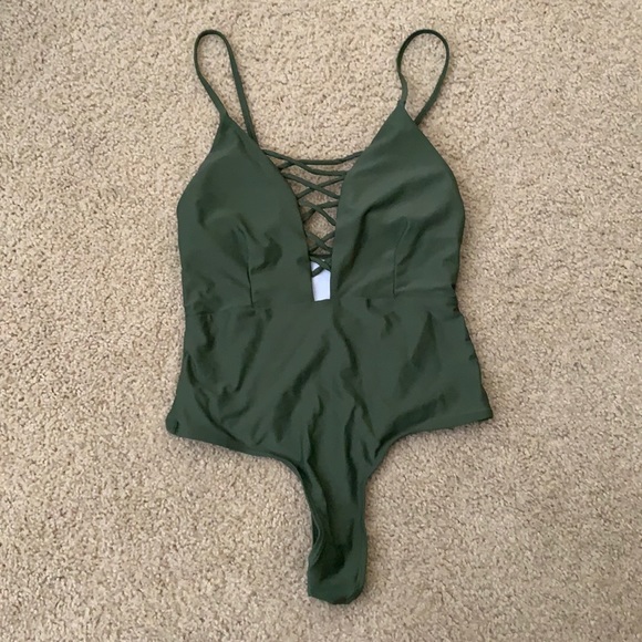 One-piece Swimsuit - Picture 1 of 3